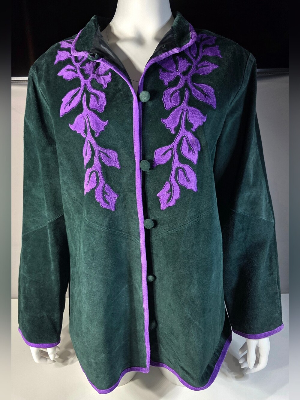 Vintage Applique Suede Jacket from the line Linea by Louis Dell'O Size 1X